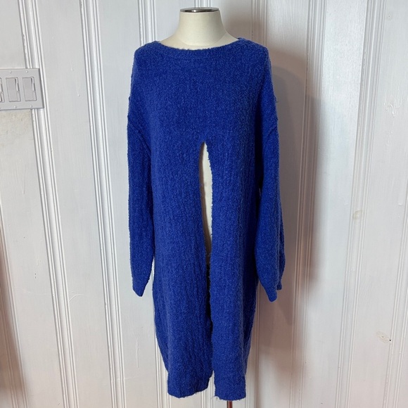 Tops - J Oversized Royal Blue Bouclé Knit Sweater Tunic with Front Slit - Size XL
